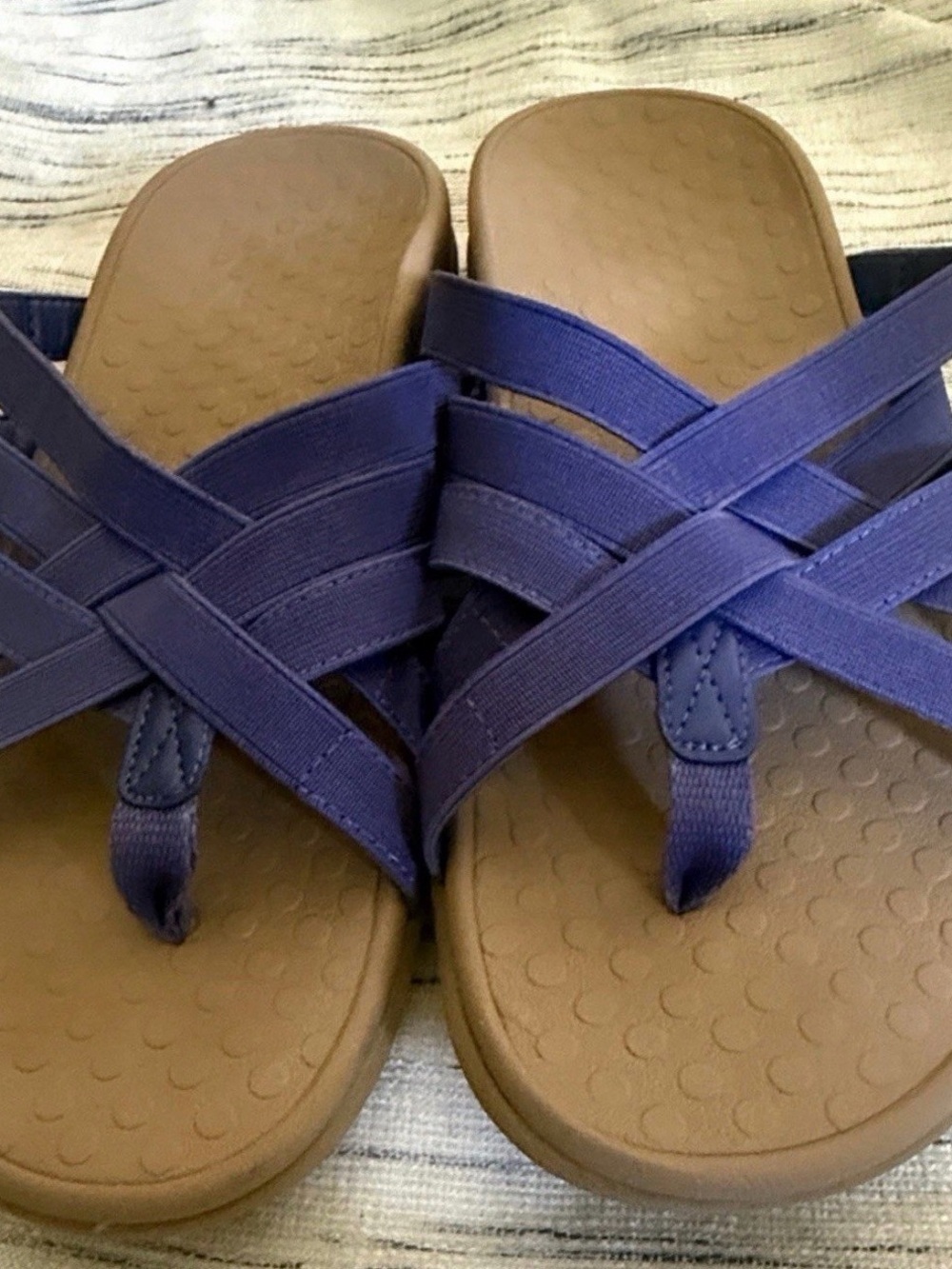 Vionic Women’s Leather Strappy Slip-On Flat Sandals Comfort Blue/Tan Size 6
